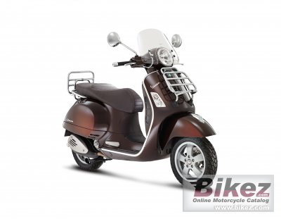 2013 Vespa GTS 300 IE photo